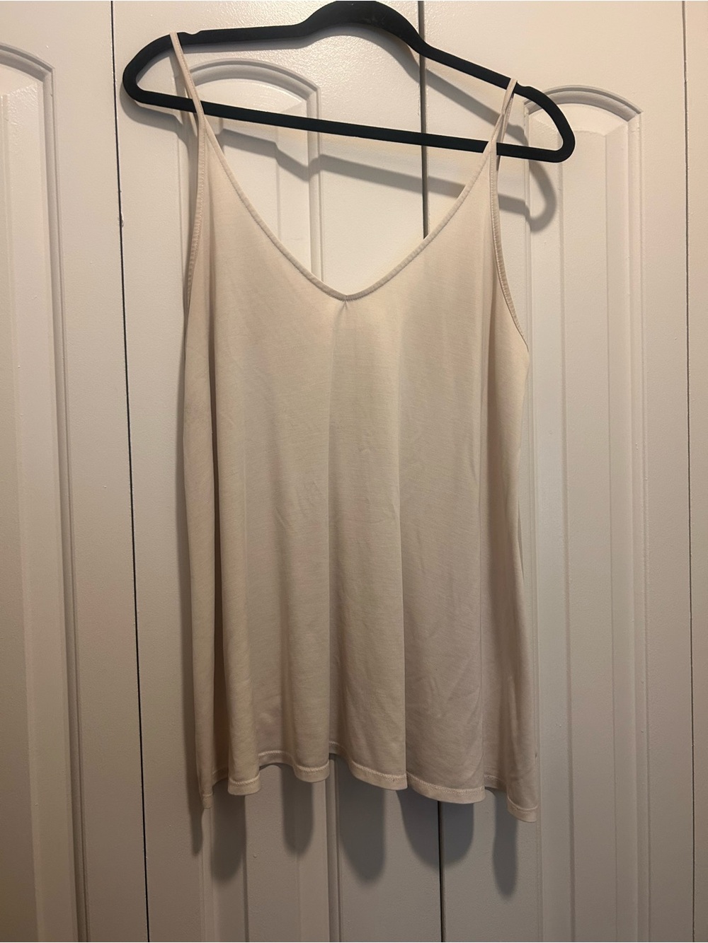 silence + noise Cream V-Neck Spaghetti Strap Tank